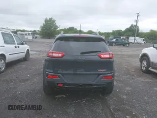 2017 Jeep Cherokee Trailhawk z VIN 1C4PJMBS2HW532974, wystawiony jako IAAI lot #42523785 z przebiegiem 74 272 mil mil oraz . Historia ofert i sprzedaży dostępna na DreamBid. Obrazek 16.