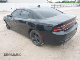 2023 Dodge Charger SXT z VIN 2C3CDXBG6PH656928, wystawiony jako IAAI lot #42027238 z przebiegiem 29 921 mil mil oraz . Historia ofert i sprzedaży dostępna na DreamBid. Obrazek 3.