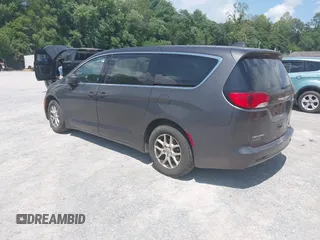2017 Chrysler Pacifica Touring with VIN 2C4RC1DG4HR770716, listed as a IAAI auction lot 42647418 with 75,958 mi miles and . Bid and sale history available at DreamBid. Image 3.