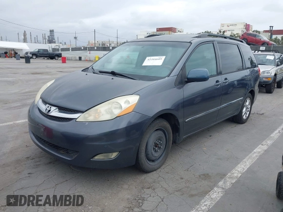 2006 Toyota Sienna XLE with VIN 5TDZA22C86S449617, listed as a IAAI auction lot 42204609 with 189,879 mi miles. Bid and sale history available at carsss.com. Image 2.
