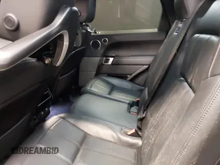 2020 Land Rover Range Rover Sport HSE z VIN SALWR2SU7LA733651, wystawiony jako IAAI lot #41410906 z przebiegiem 26 893 mil mil oraz . Historia ofert i sprzedaży dostępna na DreamBid. Obrazek 8.