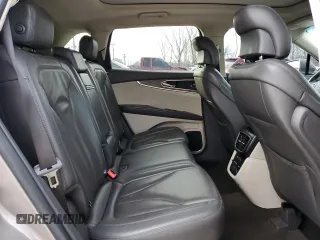 2019 Lincoln Nautilus Reserve z VIN 2LMPJ8L93KBL11136, wystawiony jako Copart lot #46173655 z przebiegiem 72 100 mil mil oraz Szkoda całkowita • Salvage title. Historia ofert i sprzedaży dostępna na DreamBid. Obrazek 11.