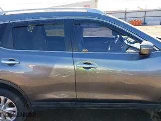 2015 Nissan Rogue S with VIN KNMAT2MV7FP569005, listed as a IAAI auction lot 41675561 with 89,848 mi miles. Bid and sale history available at carsss.com. Image 14.