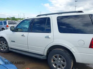 2008 Ford Expedition SSV with VIN 1FMFU15518LA78950, listed as a IAAI auction lot 42307155 with 224,243 mi miles and . Bid and sale history available at DreamBid. Image 15.