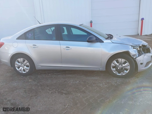 2014 Chevrolet Cruze LS with VIN 1G1PA5SH4E7210491, listed as a IAAI auction lot 41745412 with 86,238 mi miles. Bid and sale history available at carsss.com. Image 13.
