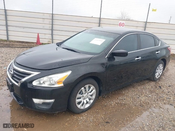 2013 Nissan Altima 2.5 S with VIN 1N4AL3AP5DN437435, listed as a IAAI auction lot 41609088 with 220,072 mi miles. Bid and sale history available at carsss.com. Image 2.
