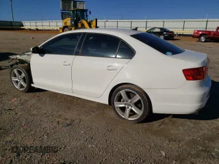 2014 Volkswagen Jetta Sedan SE with VIN 3VWD17AJ1EM242859, listed as a Copart auction lot 50131605 with 183,081 mi miles and Salvage Title. Bid and sale history available at carsss.com. Image 2.