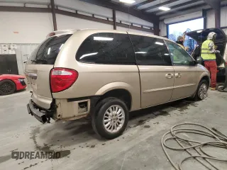 2003 Chrysler Town & Country with VIN 2C4GP24323R248495, listed as a Copart auction lot 41390345 with 201,300 mi miles and Salvage Title. Bid and sale history available at carsss.com. Image 3.