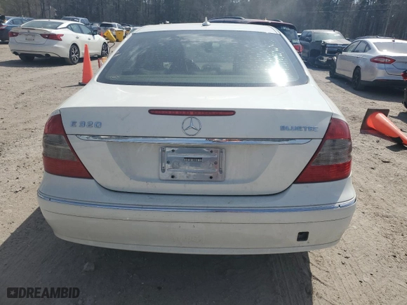 2008 Mercedes-Benz E-Class 3.0L with VIN WDBUF22X28B315676, listed as a Copart auction lot 48261215 with 167,535 mi miles and Salvage Title. Bid and sale history available at carsss.com. Image 6.