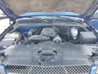 2003 Chevrolet Silverado 1500 LS with VIN 1GCEK19V73E279426, listed as a IAAI auction lot 41712046 with 205,553 mi miles. Bid and sale history available at carsss.com. Image 10.