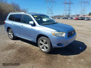 2008 Toyota Highlander Sport with VIN JTEES43A182018322, listed as a IAAI auction lot 41875125 with 204,298 mi miles. Bid and sale history available at carsss.com. Image 1.