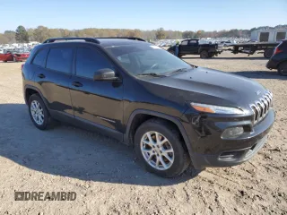 2016 Jeep Cherokee Altitude with VIN 1C4PJMAB8GW112362, listed as a Copart auction lot 82897994 with 115,625 mi miles and Salvage title. Bid and sale history available at DreamBid. Image 4.