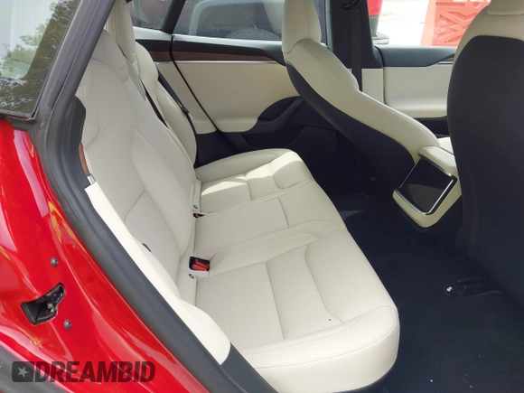 2022 Tesla Model S with VIN 5YJSA1E58NF470737, listed as a IAAI auction lot 42035040 with 15,224 mi miles and . Bid and sale history available at DreamBid. Image 8.