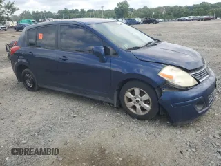 2007 Nissan Versa SL с VIN 3N1BC13E17L363582, выставлен на аукционе Copart как лот 64397385 с пробегом Не указан миль и Списание • Salvage title. История ставок и продаж доступна на DreamBid. Изображение 4.