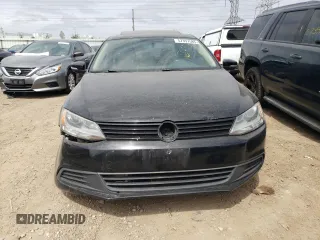 2011 Volkswagen Jetta SE with VIN 3VWDX7AJ6BM395554, listed as a Copart auction lot 57397585 with 139,857 mi miles and Salvage title. Bid and sale history available at DreamBid. Image 5.