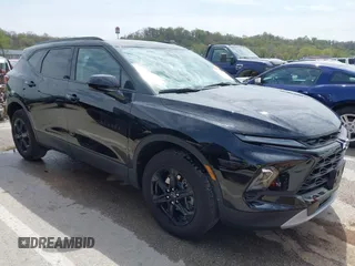 2023 Chevrolet Blazer LT z VIN 3GNKBCR49PS185542, wystawiony jako IAAI lot #41975537 z przebiegiem 24 129 mil mil oraz . Historia ofert i sprzedaży dostępna na DreamBid. Obrazek 1.