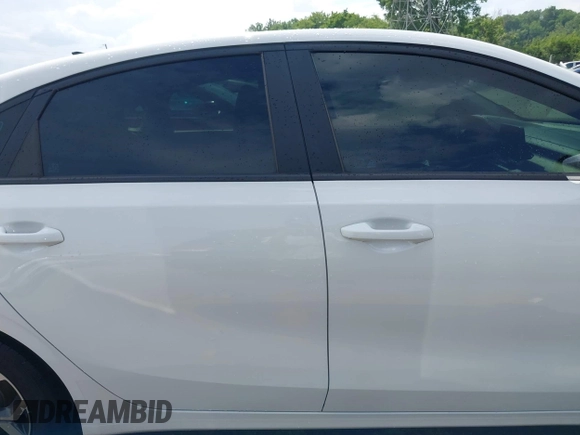 2021 Kia Forte LXS z VIN 3KPF24AD5ME331800, wystawiony jako IAAI lot #42505141 z przebiegiem 89 236 mil mil oraz . Historia ofert i sprzedaży dostępna na DreamBid. Obrazek 13.