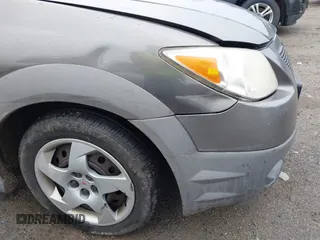 2005 Pontiac Vibe with VIN 5Y2SL63835Z450006, listed as a IAAI auction lot 41876196 with 299,999 mi miles. Bid and sale history available at carsss.com. Image 6.