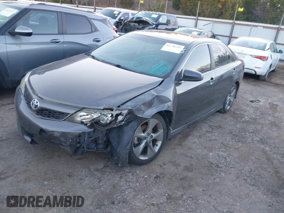 2014 Toyota Camry L with VIN 4T1BF1FK2EU751585, listed as a IAAI auction lot 41730388 with 153,465 mi miles. Bid and sale history available at carsss.com. Image 17.