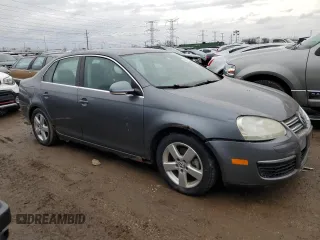 2009 Volkswagen Jetta Sedan SE with VIN 3VWRM71K69M055953, listed as a Copart auction lot 47521845 with 191,614 mi miles and Clean Title. Bid and sale history available at carsss.com. Image 4.