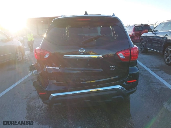 2019 Nissan Pathfinder SV with VIN 5N1DR2MM0KC623731, listed as a IAAI auction lot 40890326 with 110,608 mi miles. Bid and sale history available at carsss.com. Image 16.