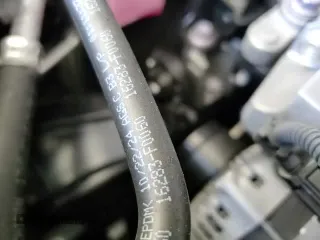 2025 Toyota RAV4 Limited z VIN 2T3Y1RFV6SW371458, wystawiony jako Copart lot #69882215 z przebiegiem 13 538 mil mil oraz Szkoda całkowita • Salvage title. Historia ofert i sprzedaży dostępna na DreamBid. Obrazek 16.