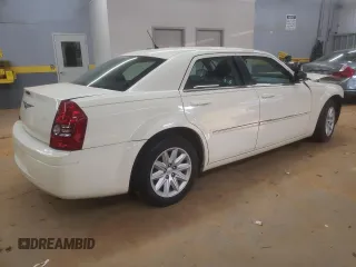 2008 Chrysler 300 LX with VIN 2C3KA43R58H122761, listed as a Copart auction lot 43479375 with 137,262 mi miles and Salvage Title. Bid and sale history available at carsss.com. Image 3.