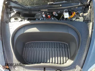 2024 Tesla Model 3 z VIN 5YJ3E1EA7RF726152, wystawiony jako Copart lot #58385925 z przebiegiem 10 892 mil mil oraz Nie do naprawy. Historia ofert i sprzedaży dostępna na DreamBid. Obrazek 11.