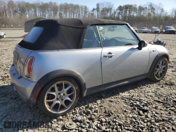 2007 MINI Convertible S с VIN WMWRH33547TJ44603, выставлен на аукционе Copart как лот 48715045 с пробегом 76 561 миль миль и Списание • Salvage title. История ставок и продаж доступна на DreamBid. Изображение 3.