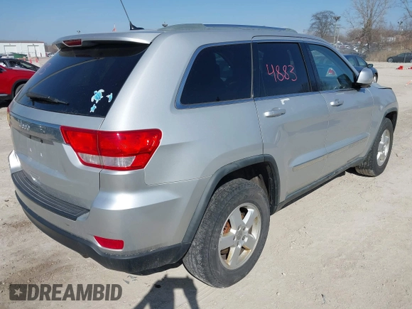 2011 Jeep Grand Cherokee Laredo z VIN 1J4RR4GG3BC589578, wystawiony jako IAAI lot #41804883 z przebiegiem 113 016 mil mil oraz . Historia ofert i sprzedaży dostępna na DreamBid. Obrazek 4.