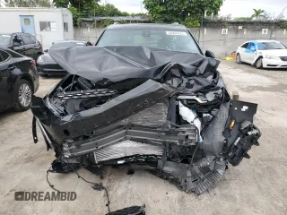 2021 Cadillac XT6 Luxury with VIN 1GYKPAR45MZ156448, listed as a Copart auction lot 68906823 with 19,079 mi miles and Clean Title. Bid and sale history available at DreamBid. Image 5.