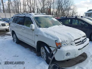 2006 Toyota Highlander z VIN JTEEW21A760018510, wystawiony jako IAAI lot #41333719 z przebiegiem 196 350 mil mil oraz . Historia ofert i sprzedaży dostępna na DreamBid. Obrazek 1.