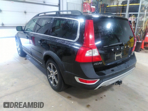 2012 Volvo XC70 T6 z VIN YV4902BZ6C1139267, wystawiony jako IAAI lot #42130994 z przebiegiem 150 779 mil mil oraz . Historia ofert i sprzedaży dostępna na DreamBid. Obrazek 3.