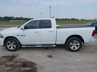 2013 Ram 1500 Sport z VIN 1C6RR7HT5DS540997, wystawiony jako IAAI lot #42142831 z przebiegiem 135 632 mil mil oraz . Historia ofert i sprzedaży dostępna na DreamBid. Obrazek 14.
