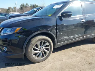 2015 Nissan Rogue SL with VIN 5N1AT2MV5FC851582, listed as a IAAI auction lot 41752765 with 180,654 mi miles. Bid and sale history available at carsss.com. Image 6.