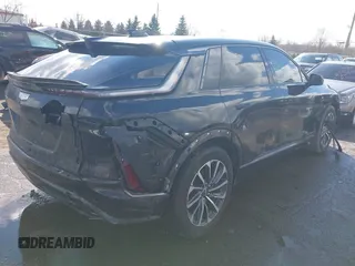 2024 Cadillac LYRIQ z VIN 1GYKPVRL9RZ111390, wystawiony jako IAAI lot #41662261 z przebiegiem 21 184 mil mil oraz . Historia ofert i sprzedaży dostępna na DreamBid. Obrazek 4.