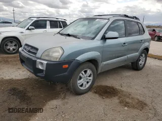 2006 Hyundai Tucson GLS with VIN KM8JN12D66U381846, listed as a Copart auction lot 43065545 with 176,254 mi miles and Salvage Title. Bid and sale history available at carsss.com. Image 1.