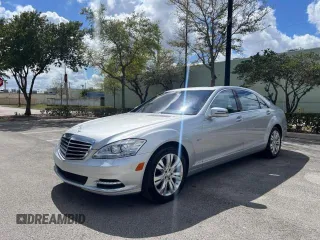 2010 Mercedes-Benz S 400 with VIN WDDNG9FB0AA311394, listed as a Copart auction lot 47423645 with 40,310 mi miles and Salvage Title. Bid and sale history available at DreamBid. Image 2.