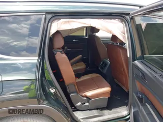 2021 Volkswagen Atlas SE z VIN 1V2PR2CA7MC510191, wystawiony jako IAAI lot #42235942 z przebiegiem 108 597 mil mil oraz . Historia ofert i sprzedaży dostępna na DreamBid. Obrazek 8.