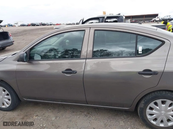 2014 Nissan Versa SV with VIN 3N1CN7AP9EL855585, listed as a IAAI auction lot 41784945 with 58,714 mi miles. Bid and sale history available at carsss.com. Image 15.