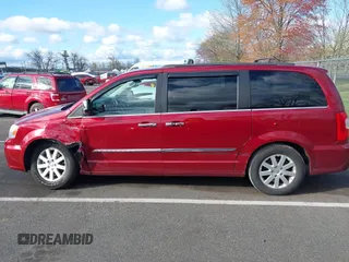 2012 Chrysler Town & Country Touring-L with VIN 2C4RC1CG3CR413148, listed as a IAAI auction lot 42040272 with 137,631 mi miles. Bid and sale history available at carsss.com. Image 14.