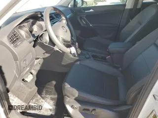 2020 Volkswagen Tiguan SE with VIN 3VV2B7AX4LM025185, listed as a Copart auction lot 48942445 with 82,550 mi miles and Salvage Title. Bid and sale history available at DreamBid. Image 7.
