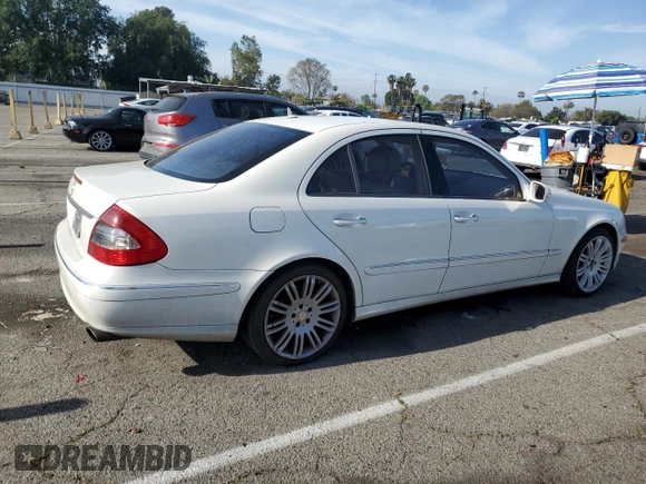 2008 Mercedes-Benz E-Class Luxury 3.5L with VIN WDBUF56X08B198675, listed as a Copart auction lot 54072385 with 152,087 mi miles and Clean Title. Bid and sale history available at carsss.com. Image 3.