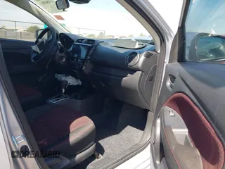 2024 Mitsubishi Mirage ES z VIN ML32FUFJ8RHF12639, wystawiony jako IAAI lot #41893911 z przebiegiem 8 376 mil mil oraz . Historia ofert i sprzedaży dostępna na DreamBid. Obrazek 5.