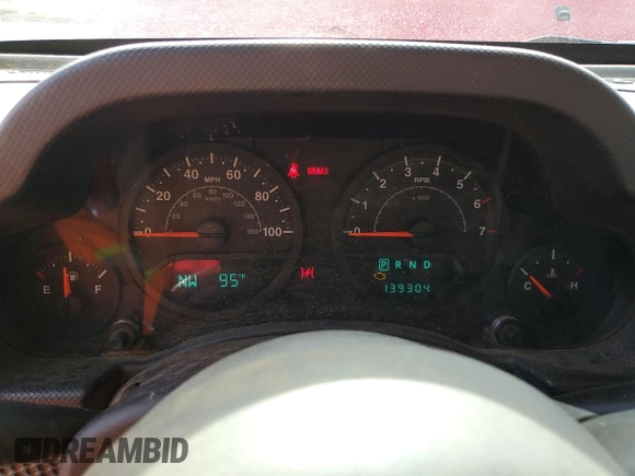 2008 Jeep Wrangler Unlimited X с VIN 1J4GA39188L594432, выставлен на аукционе Copart как лот 62854645 с пробегом 139 304 миль миль и Списание • Salvage title. История ставок и продаж доступна на DreamBid. Изображение 9.