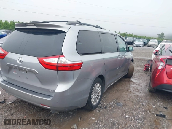 2015 Toyota Sienna XLE с VIN 5TDYK3DC3FS579087, выставлен на аукционе IAAI как лот 42456365 с пробегом 127 350 миль миль и . История ставок и продаж доступна на DreamBid. Изображение 4.