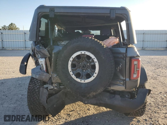 2021 Ford Bronco с VIN 1FMEE5DP7MLB03461, выставлен на аукционе Copart как лот 38855184 с пробегом 6 684 миль миль и Списание • Salvage title. История ставок и продаж доступна на DreamBid. Изображение 6.