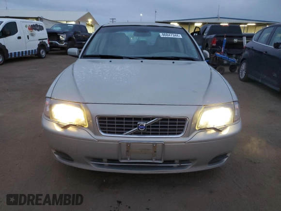 2004 Volvo S80 with VIN YV1TH59H741360825, listed as a Copart auction lot 86847344 with 201,916 mi miles and Clean Title. Bid and sale history available at carsss.com. Image 5.