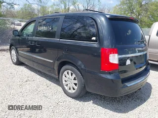 2013 Chrysler Town & Country Touring with VIN 2C4RC1BG1DR662485, listed as a IAAI auction lot 42109856 with 153,277 mi miles. Bid and sale history available at carsss.com. Image 3.