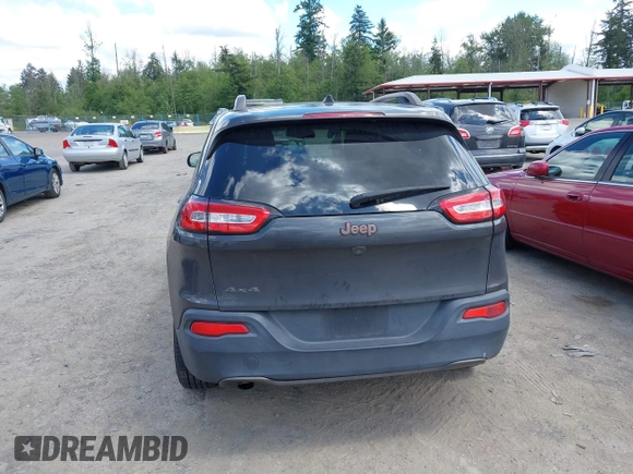 2016 Jeep Cherokee Latitude z VIN 1C4PJMCB9GW293047, wystawiony jako IAAI lot #42325392 z przebiegiem 127 706 mil mil oraz . Historia ofert i sprzedaży dostępna na DreamBid. Obrazek 17.